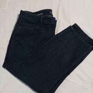 LOFT  Ann Taylor Curvy Crop 31/.12 dark wash cropped stretch jeans